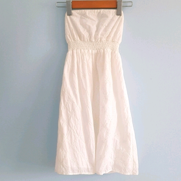 Garage strapless white eyelet dress (lined)